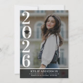 Modern Black Graduation Cap Senior Photo Einladung (Vorderseite)