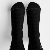 Modern Black Gray Harlequin Pattern Gold Monogram Socken (Oben)