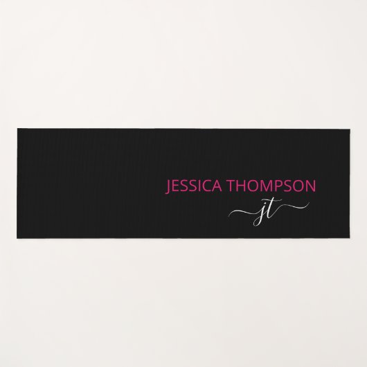 Modern Black Hot Pink Simple Script Monogram Name  Yogamatte (Vorderseite (Horizontal))