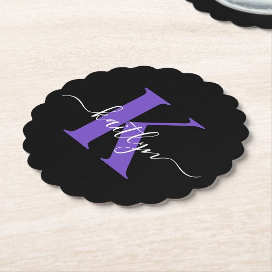 Modern Black Lila Script Monogram Untersetzer (angewinkelt)