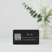 Modern Black Monogram oder Add Logo QR Code Visitenkarte (Stehend Vorderseite)