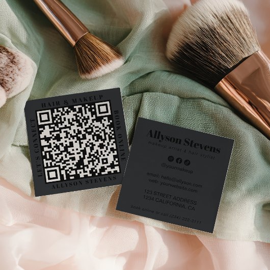 Modern Black on Black Bold QR Code Hair & Makeup Quadratische Visitenkarte