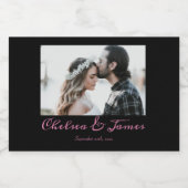 Modern Black Pink Calligraphy Photo Wedding Mini Schaumweinetikett (Einzelnes Label)