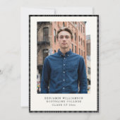 Modern Black Plaid Class of 2026 Photo Graduation Ankündigung (Vorderseite)