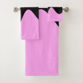 Modern Black River Pink Badhandtuch Set (Insitu)