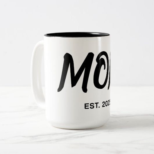 Modern Black Script Established Mom T-Shirt Zweifarbige Tasse (Vorderseite Links)