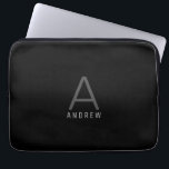 Modern Black Simple Monogram Initial Name Laptopschutzhülle<br><div class="desc">Moderne,  elegante und schlichte männliche Monogramm-Initial und individuelle Name auf einer personalisierten Laptop-Hülle in einem klassisch minimalen,  beruflich aussehenden serifenlosen Schriftart für einen einfachen,  beruflichen und modernen Look.</div>