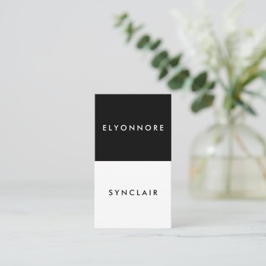 Modern Black White Craft Chocolate Maker QR Code Visitenkarte (Stehend Vorderseite)