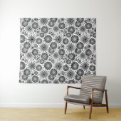 Modern Black White Geometric Flowers Starburst Wandteppich (Beispiel (Horizontal))