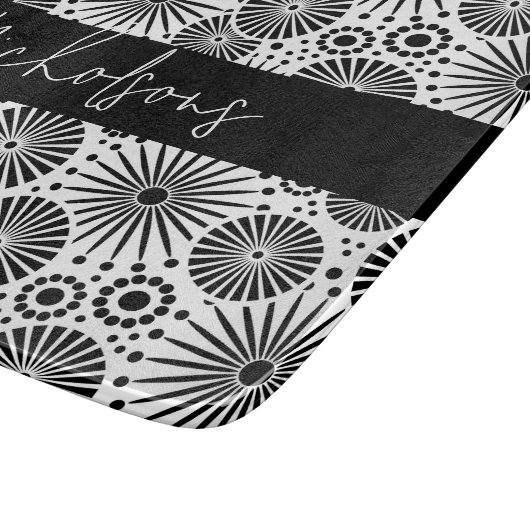 Modern black white geometric starburst Name  Schneidebrett (Ecke)