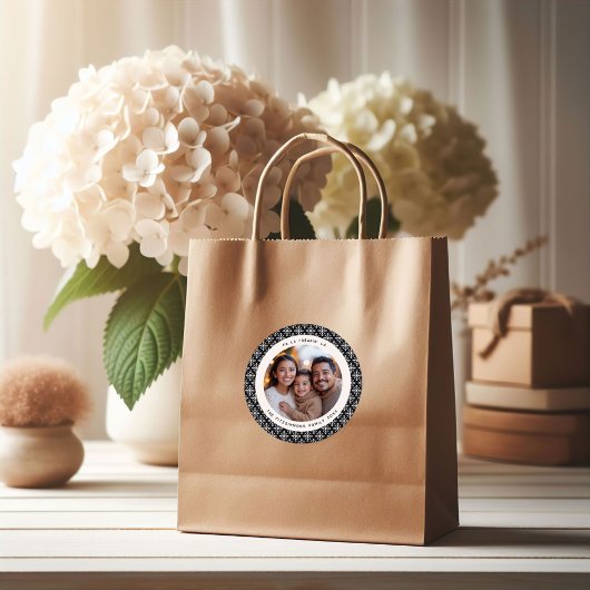 Modern Black & White Photo Christmas Runder Aufkleber