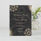 Modern Black Winter Gold Snow Weihnachten Party Einladung (Stehend Vorderseite)