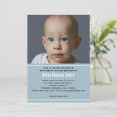 Modern Blue Boy Baptism Foto Einladung (Stehend Vorderseite)