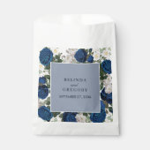 Modern Blue Floral Watercolor Geschenktütchen (Vorderseite)