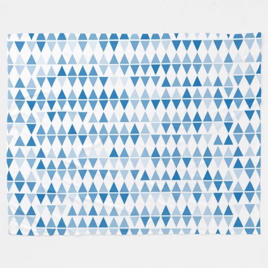 Modern Blue Geometric Triangle Pattern Blanket Fleecedecke (Vorderseite (Horizontal))