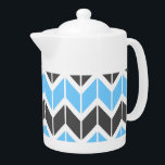 Modern Blue Gray Geometric Herringbone<br><div class="desc">Dieses moderne Teekanne weist ein buntes geometrisches Herringbone-Muster in himmelblau und dunkelgrau auf.</div>