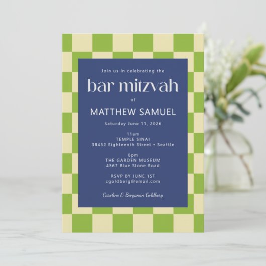 Modern Blue Green Checkerboard Bar Mitzvah UAWG Einladung (Stehend Vorderseite)