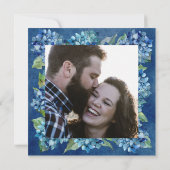 Modern Blue Hydrangeas Stripe Photo Wedding Einladung (Rückseite)