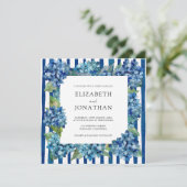 Modern Blue Hydrangeas Watercolor Stripe Wedding Einladung (Stehend Vorderseite)