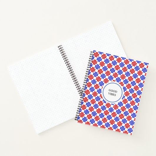 Modern Blue Red Dotted Diamonds on White Notebook Notizblock (Innenseite)
