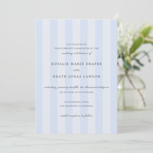 Modern Blue Stripes Elegant Wedding Einladung (Stehend Vorderseite)