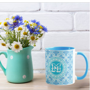 Modern Blue Trellis Print White Text Tasse