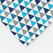 Modern Blue Triangle Geometric Muster Fleecedecke (Ecke)