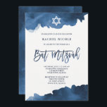 Modern Blue Watercolor| Bat Mitzvah Einladung<br><div class="desc">Diese trendige und elegante Bat Mitzvah-Einladung besticht durch blaue Aquarellprägungen und moderne Typografie mit einem weißen Stern von David.</div>