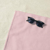 Modern Blush Dusty Pink Monogram und Name Strandtuch (Beispiel)