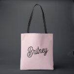 Modern Blush Dusty Pink Monogram und Name Tasche<br><div class="desc">Das Modern Blush Dusty Pink Monogram und das Name Throw Kissen verbinden zeitgenössischen Stil mit personalisiertem Charme. Dieses Kissen zeigt eine raffinierte, rosafarbene Rosa-Rosa-Farbe, ergänzt durch ein individuelles Monogramm und Namen in einem eleganten Skript. Es ist eine perfekte Ergänzung zu jedem Wohnraum, der Komfort und eine personalisierte Touch verbindet, was...</div>