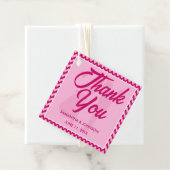 Modern Blush Pink Chevron Stripe Wedding Geschenkanhänger (Beispiel)