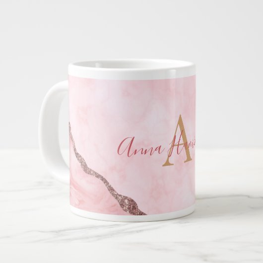 Modern Blush Pink Gold Agate Geode Monogram Jumbo-Tasse (Vorderseite Links)