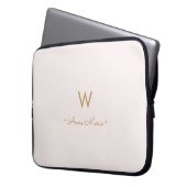 Modern Blush Pink Gold Script Monogram Laptopschutzhülle (Vorderseite Links)