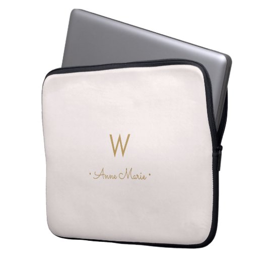 Modern Blush Pink Gold Script Monogram Laptopschutzhülle (Vorderseite Links)