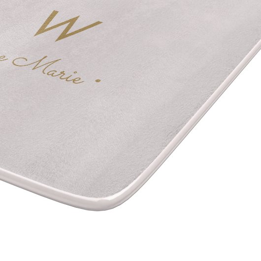Modern Blush Pink Gold Script Monogram Schneidebrett (Ecke)