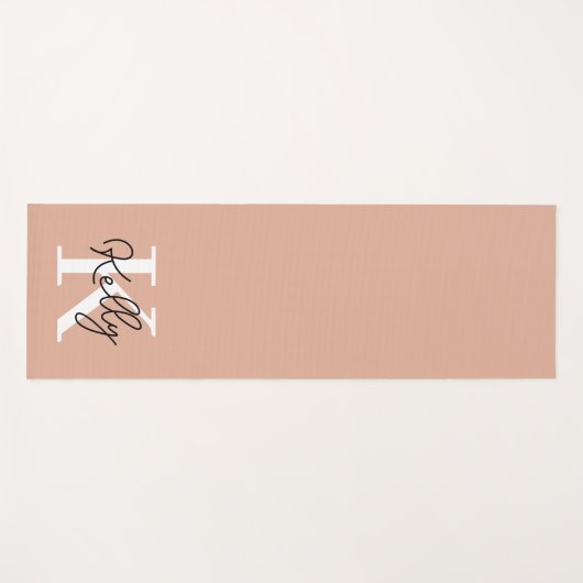 Modern Blush Pink Monogram Script Yogamatte (Vorderseite (Horizontal))