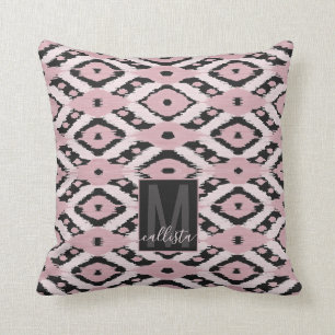 Modern Bohemisch Blush Pink Black Ikat Monogram Kissen