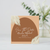 Modern Boho Arch Bio Shape Pampa Save the Date Karte (Stehend Vorderseite)