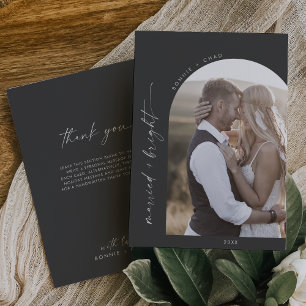 Modern Boho Arch Grau Verheiratet und hell Vielen  Feiertagskarte