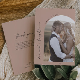 Modern Boho Arch | Lachs Verheiratet Bright Vielen Feiertagskarte