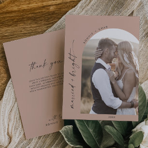 Modern Boho Arch Lachs Verheiratet Bright Vielen Feiertagskarte