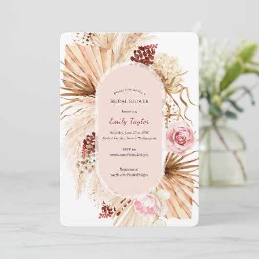 Modern Boho Blush Pink Pampas Grass Floral Bridal Einladung (Stehend Vorderseite)