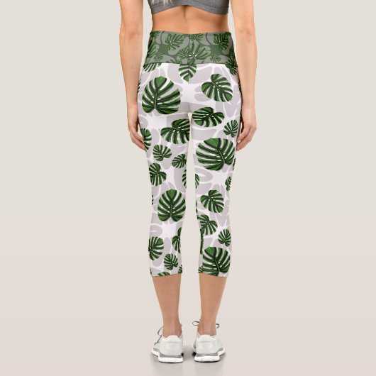 Modern Boho Botanical Leaves Pattern Capri Leggings (Rückseite)