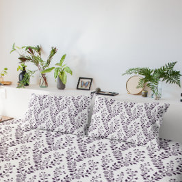 Modern Boho Floral Pattern Plum White Kissenbezug