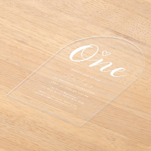 Modern Boho Heart White Script First Birthday Acryleinladungen (Ablage )