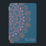 Modern Boho Mandala Medallion Aquamariner Name  iPad Mini Hülle<br><div class="desc">Modernes Drehbuch auf einem klassischen Mandala-Motiv in Rosa und Orange auf dunklem aquamarinem Hintergrund,  personalisiert mit Ihrem Namen.</div>