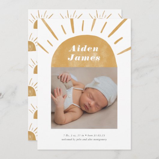 Modern Boho Sunshine in Mustard Birth Ankündigung (Vorne/Hinten)