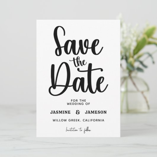 Modern Bold Casual Red Script Photo Wedding Retro Save The Date (Stehend Vorderseite)