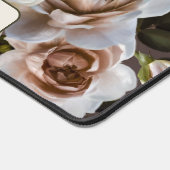 Modern Bold Floral Magnolia | Girly Gift Schreibtischunterlage (Ecke)