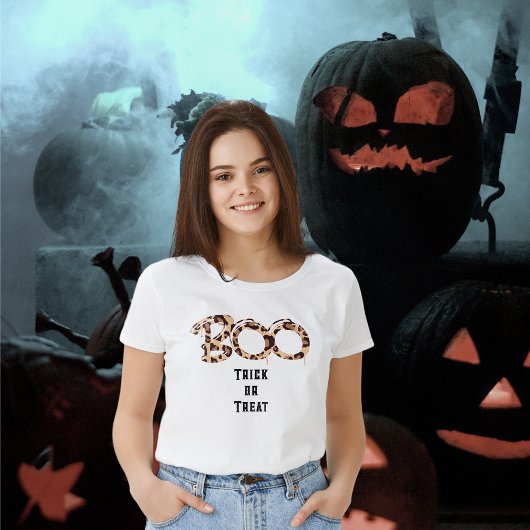 Modern Boo & Trick oder Treat Halloween T-Shirt